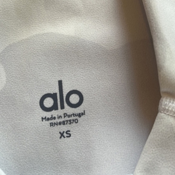 Alo Yoga White Camo Vapor Legging Womens - Picture 4 of 6